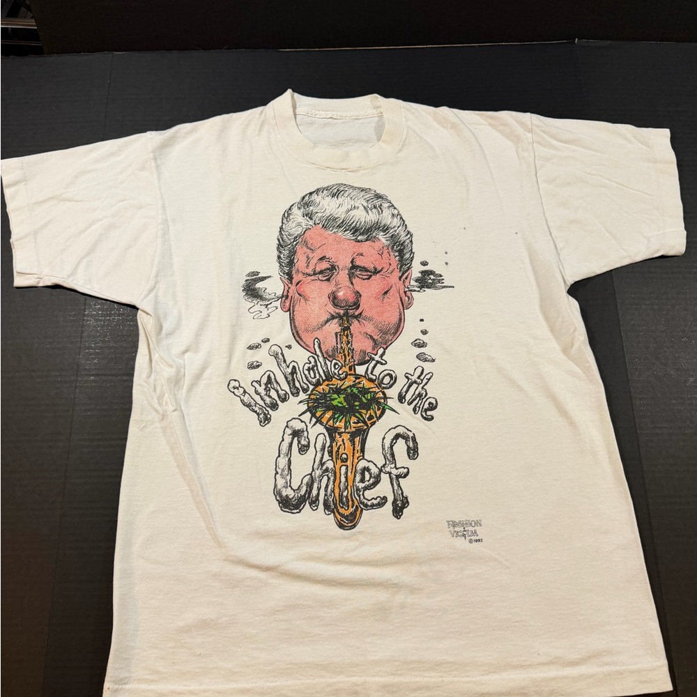 Vintage“Inhale to the Chief” Bill Clinton Men's T-Shirt - 1992